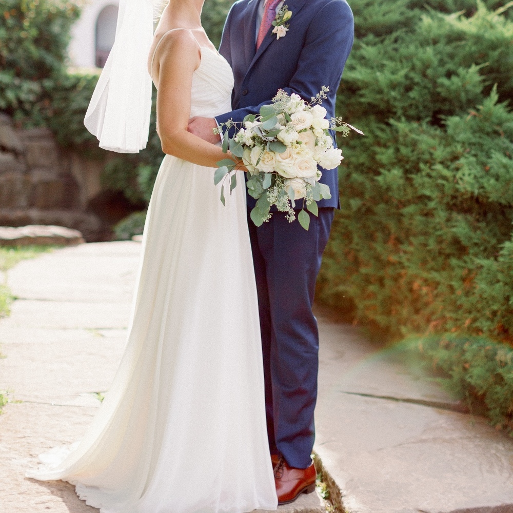 David’s bridal Wedding dress, boho beach size 8 - Picture 2 of 4